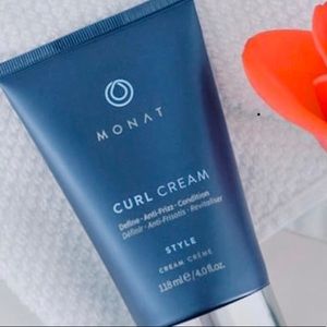 Monat Curly Cream